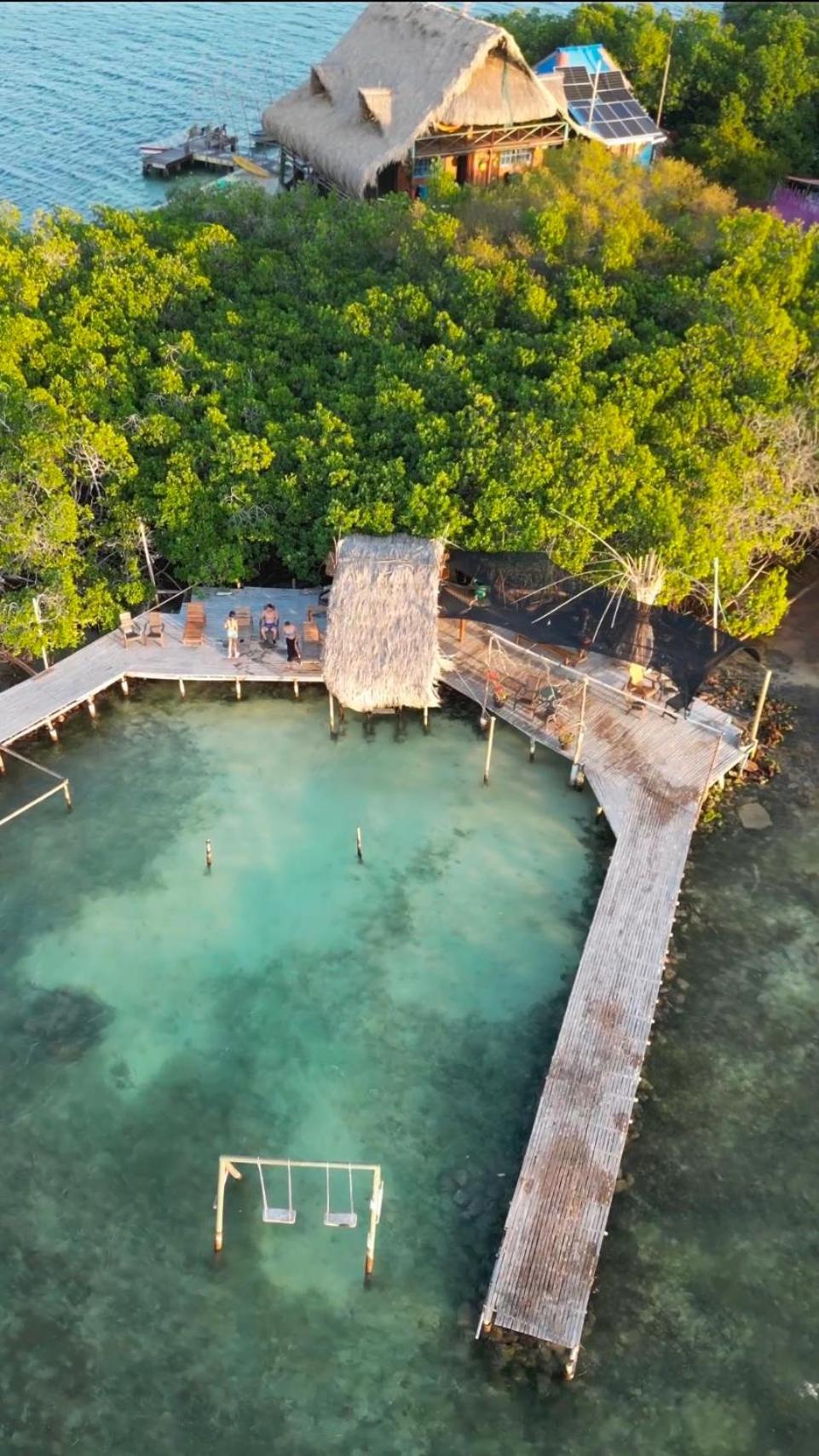 El Arca Hotel Tintipan Island Exterior photo